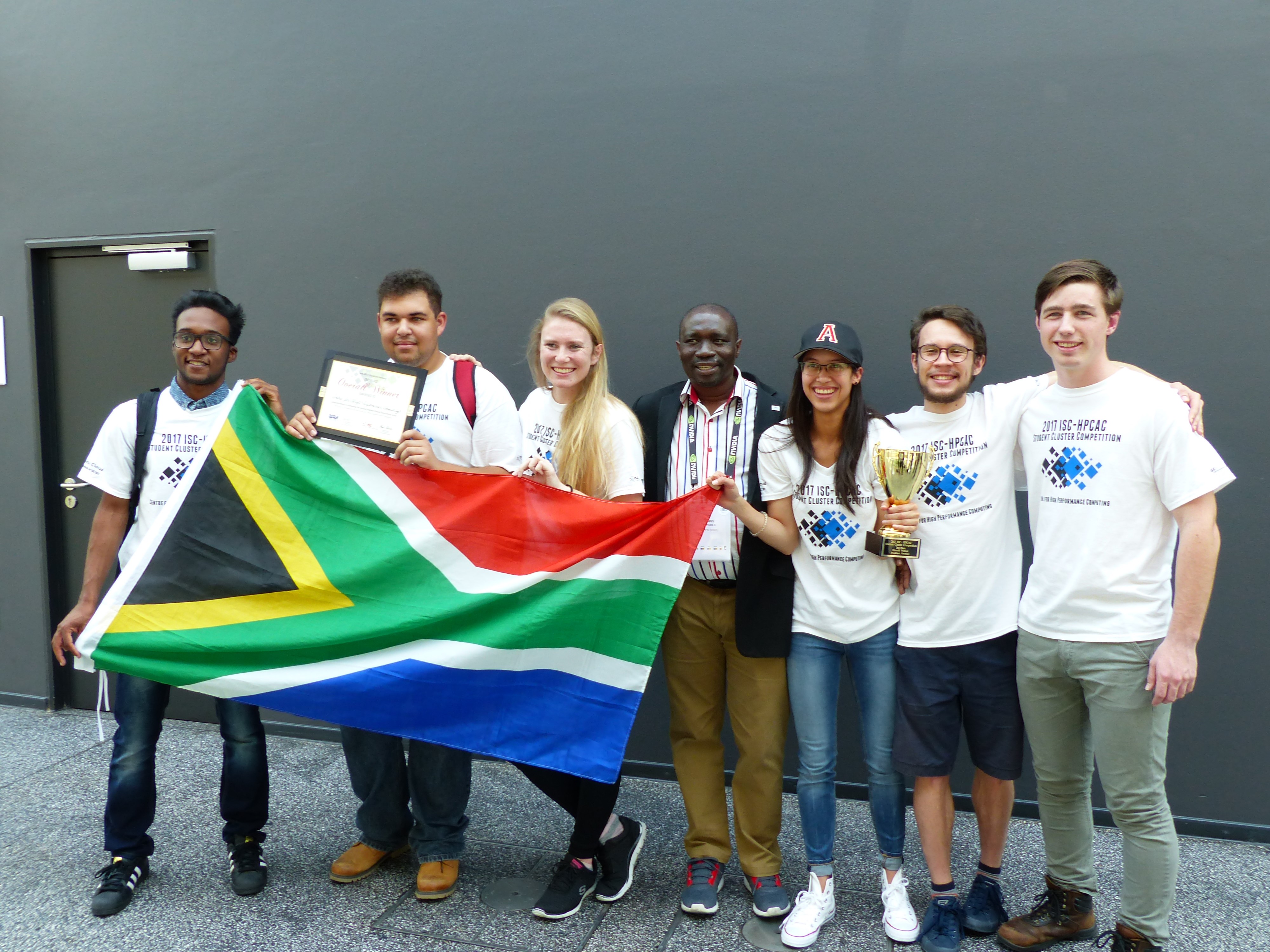 South Africa takes second prize at the 2017 International Student Cluster Competition
