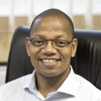 Prof. Langa Khumalo appointed to lead digital language research infrastructure