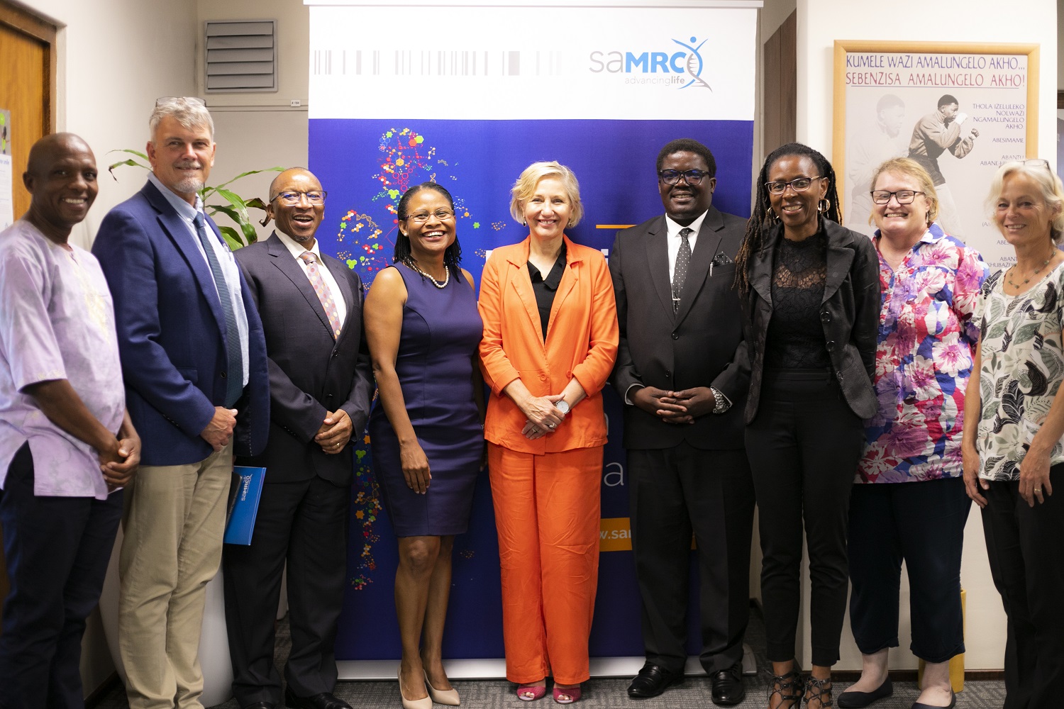 Government and leading medical and pharmaceutical associations to collaborate on research and development