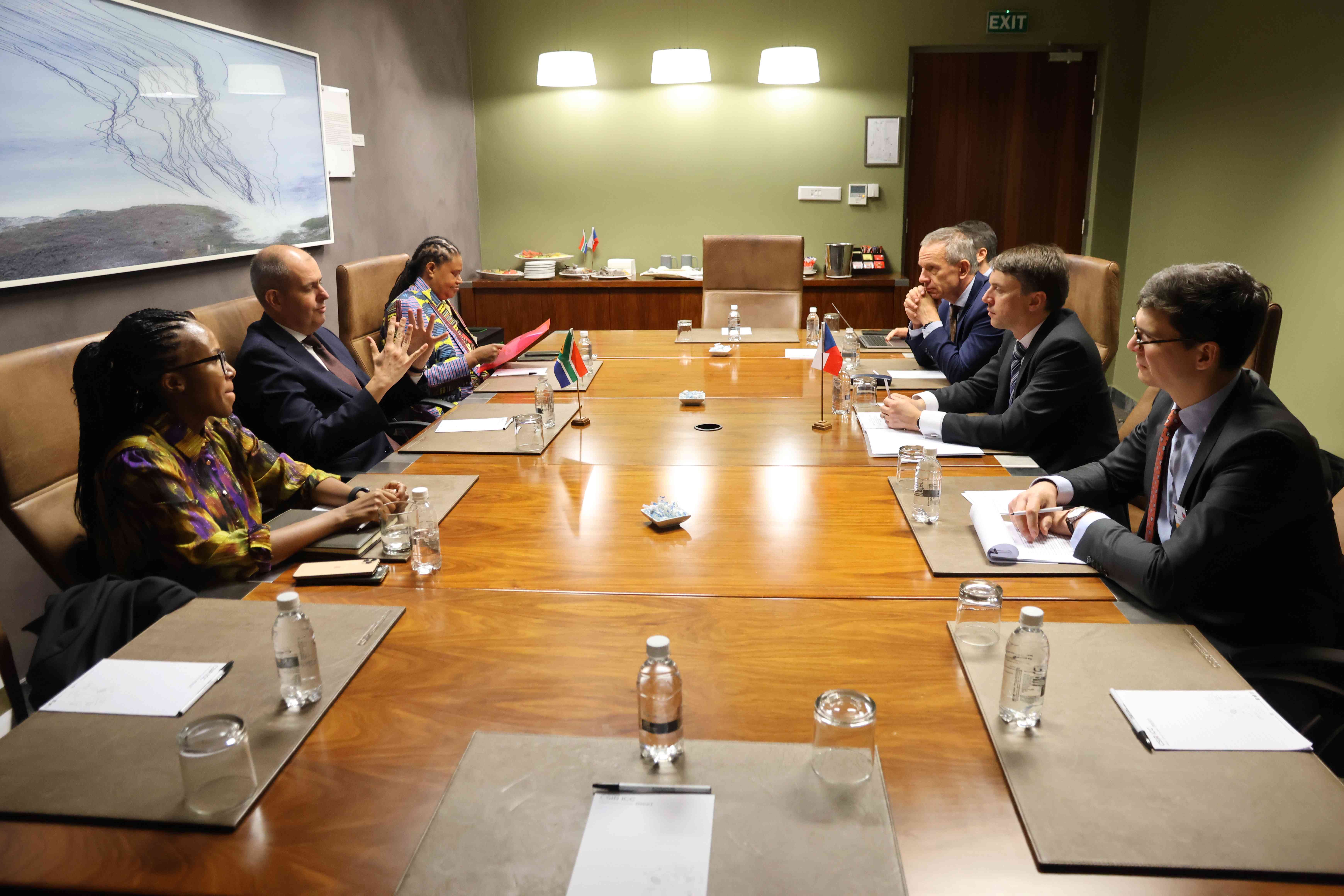 SA and Czech Republic to collaborate on science, tech and innovation