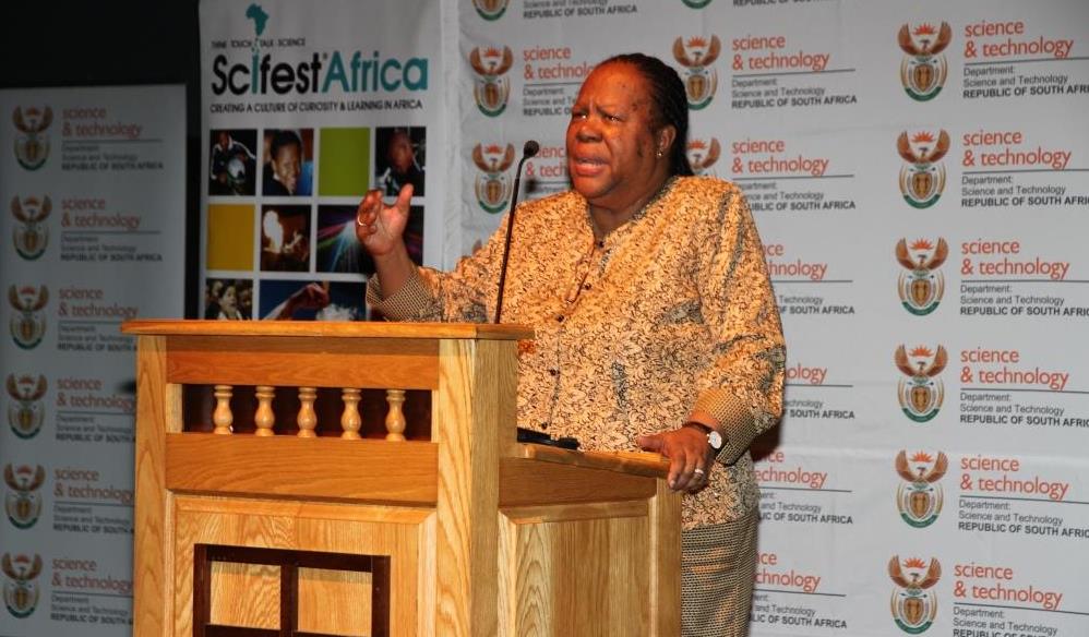 ‘Mathematics not the bogeyman’ Minister Pandor tells learners at the opening of Scifest 2017