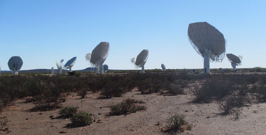 As astronomers gather to discuss scientific potential of MeerKAT, the telescope being built in the Karoo produces its first stunning image