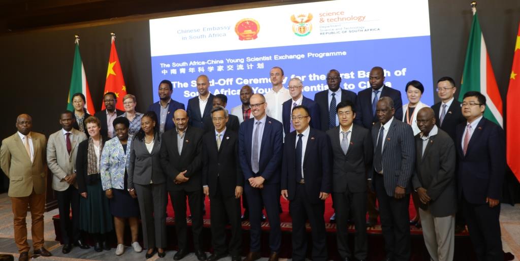 Young South African scientists headed for China