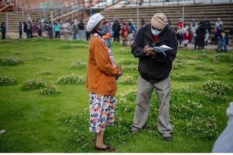 Researchers lead multi-university study to track economic impacts of COVID-19