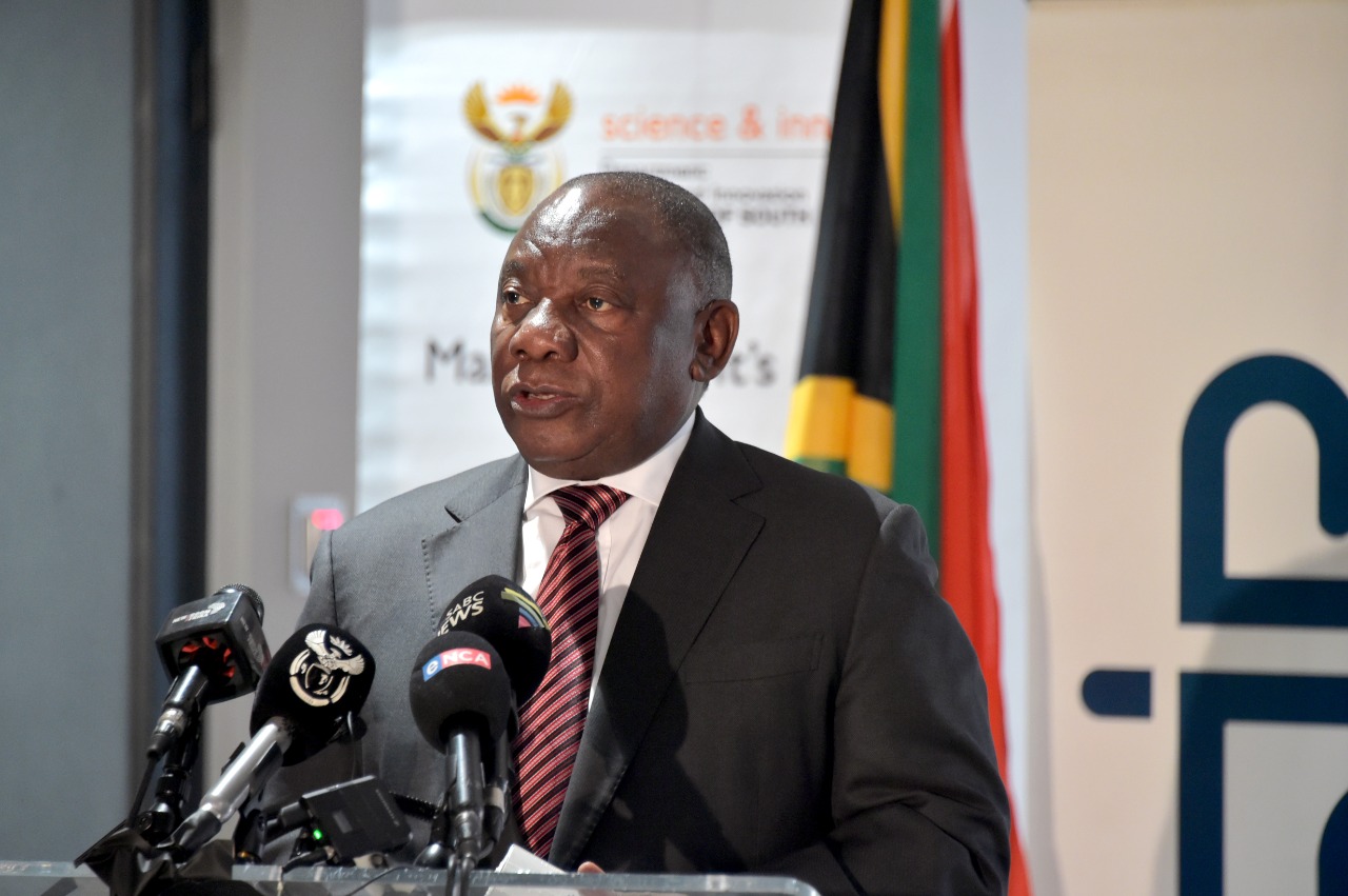 President Ramaphosa praises the work of the COVID-19 Information Centre