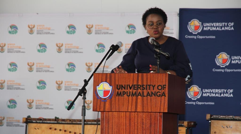 Minister Kubayi-Ngubane urge learners to prepare for Industry 4.0
