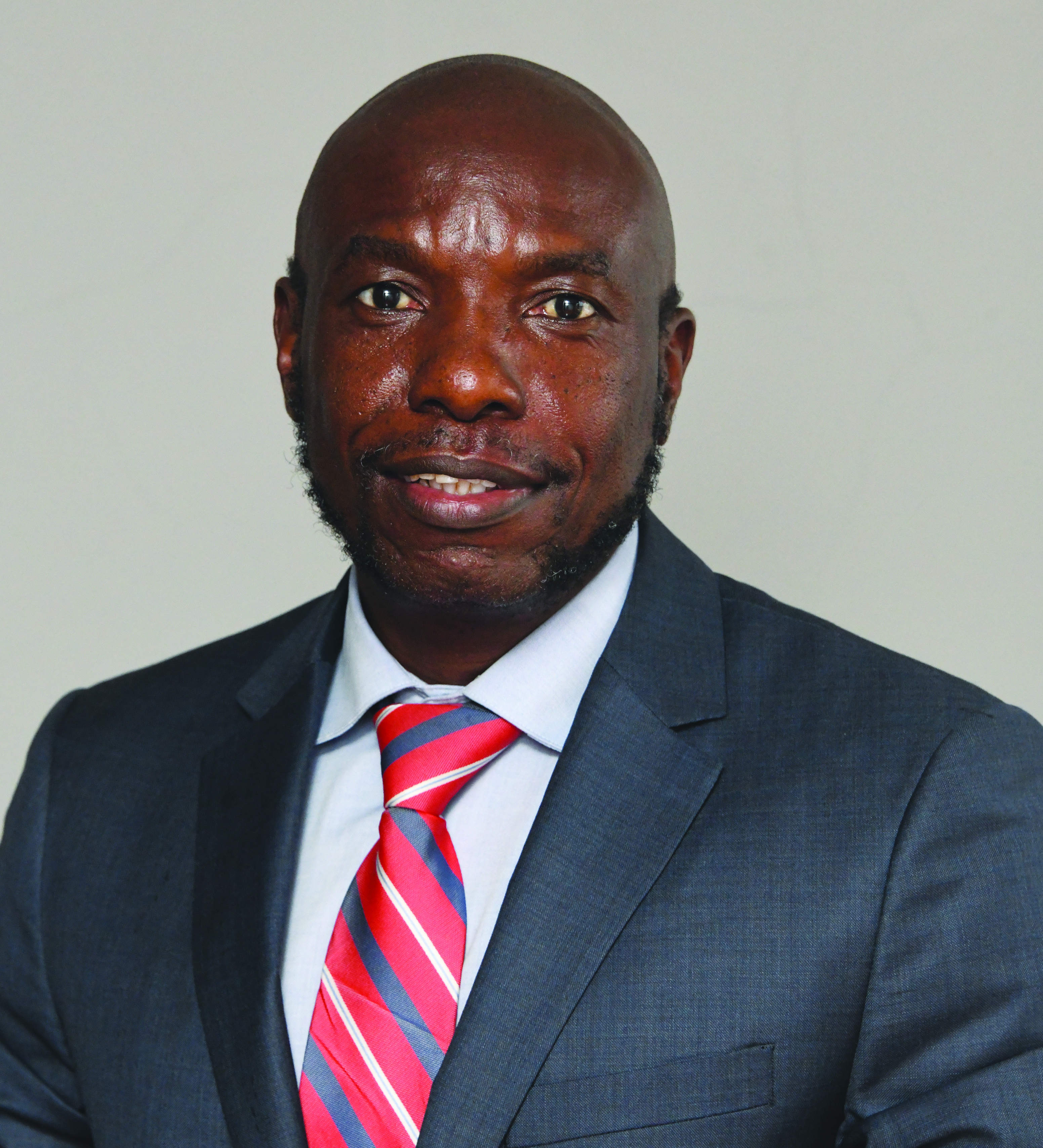 Dr Mmboneni Muofhe
